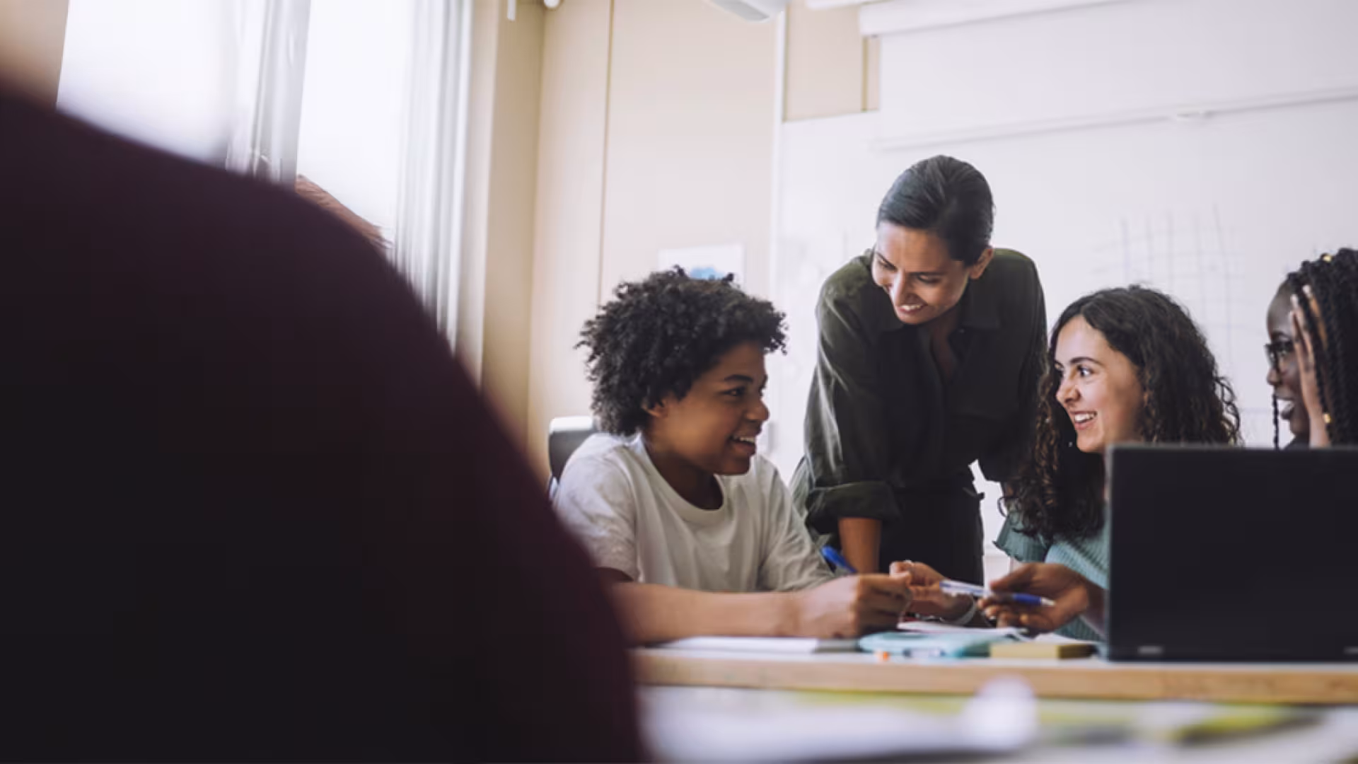 Image de header du secteur Education