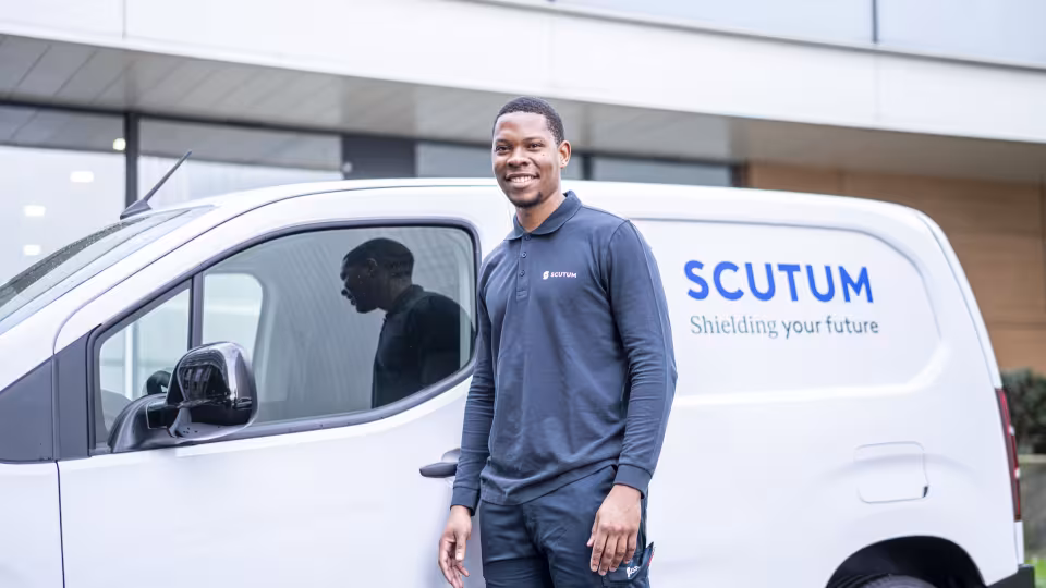 Scutum technician with service van